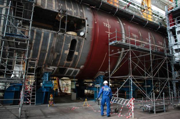 France wins ‘momentous’ $39 bln Australia submarine contract