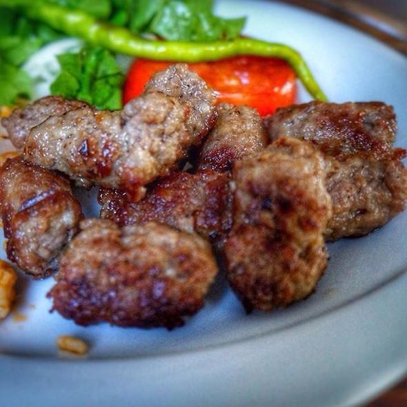 10 delicious foods from 10 different districts of Turkey