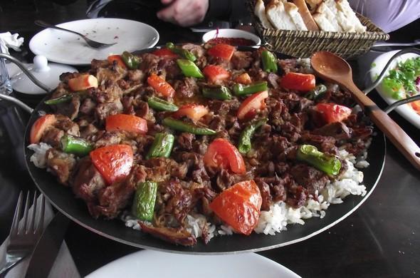 10 delicious foods from 10 different districts of Turkey