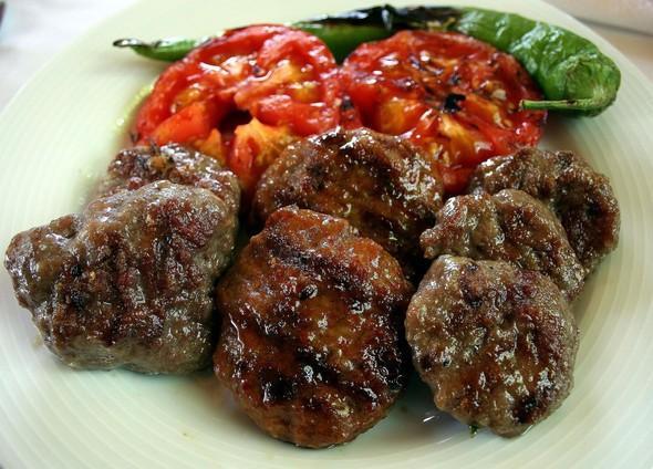10 delicious foods from 10 different districts of Turkey