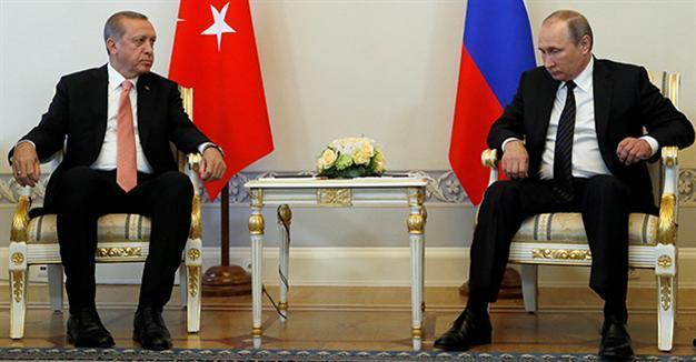 Erdoğan, Putin meet in Russia