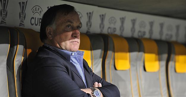 Fenerbahçe sets eyes on Dick Advocaat as new coach