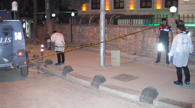 Syrian girl shot by police dies in Turkey