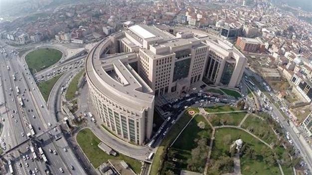 136 detained in searches at Istanbul courts over failed coup attempt