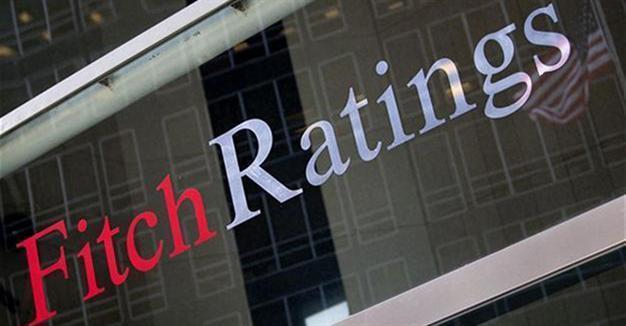 Fitch cuts Turkey debt outlook after coup attempt