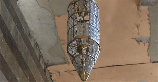 Czechs offer to renovate Turkish parliament’s chandeliers damaged during coup attempt