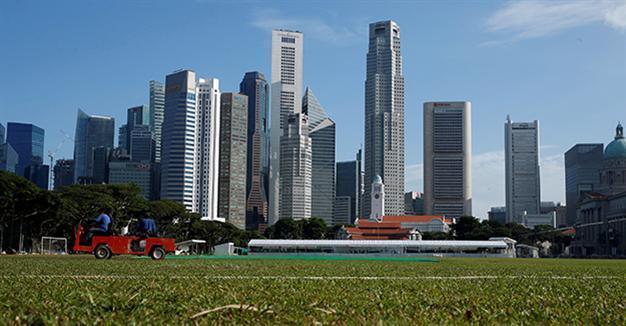 Singapore top venue for expats seeking better career, pay and life: Poll