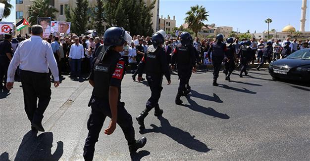 Anti-govt protest in Jordan over murder of writer