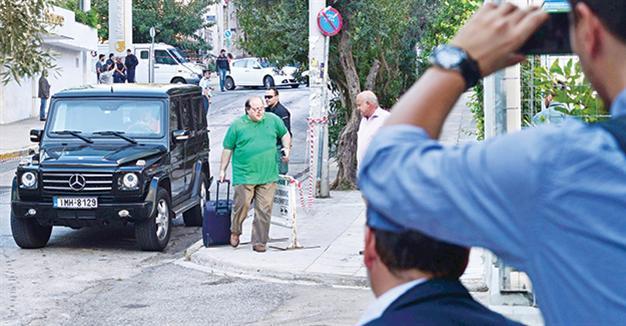 Greece launches private TV tender amid controversy