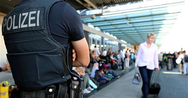 Frankfurt airport terminal reopens after security scare