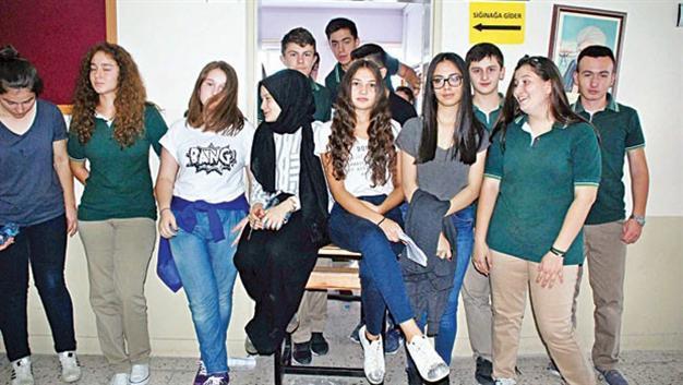 Education halted at high school in north Turkey amid tension over religious school students