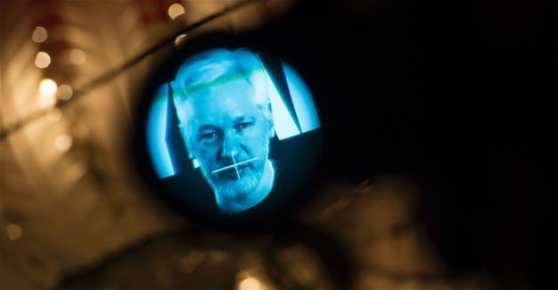 WikiLeaks Assange promises leaks on US election, Google