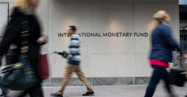 IMF says global debt tops $152 trillion, urges some to spend more