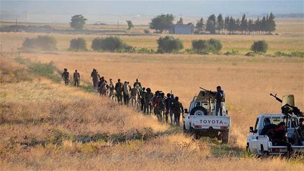 Turkey-backed Syrian rebel forces attack ISILs Dabiq