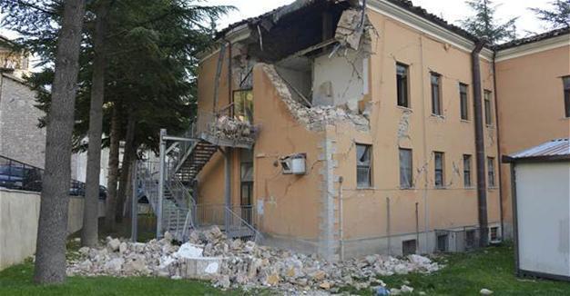 Italy hit by two earthquakes within hours