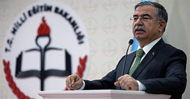 Education minister reveals plan to close teacher gap in Turkey’s east