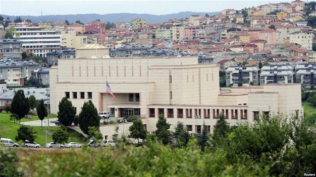 Çavuşoğlu, Kerry discuss US decision to remove families of diplomats from Istanbul