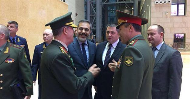 Top soldier, intel chief talk Syria in Moscow
