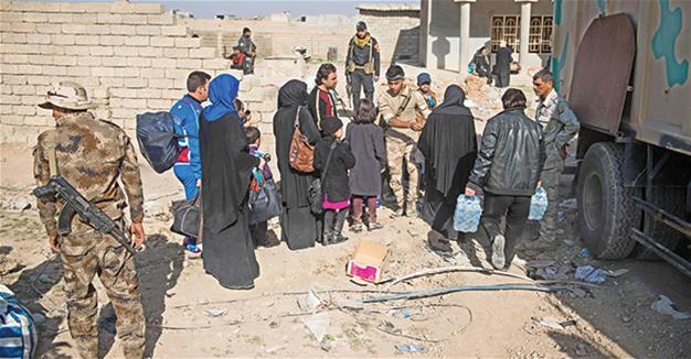 Iraqi troops expand foothold in Mosul as ISIL pledges more suicide attacks
