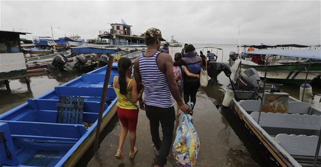 Hurricane Otto nears Nicaragua