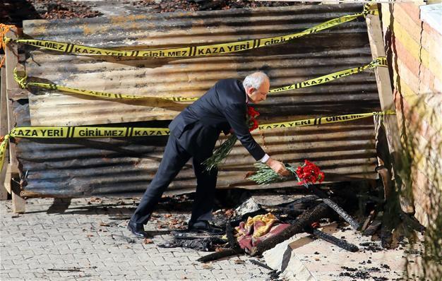 Turkey’s main opposition CHP leader visits town hit by deadly dormitory fire