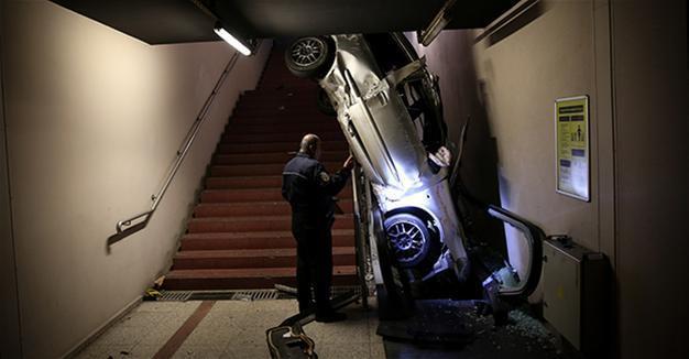Car rams into pedestrian subway after exceeding speed limit in Bursa