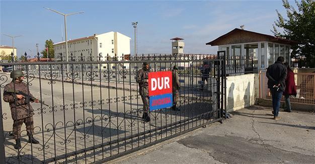 HDP deputies visit jailed party members