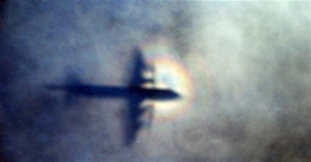 Still grieving, French man seeks clues to Flight 370 mystery