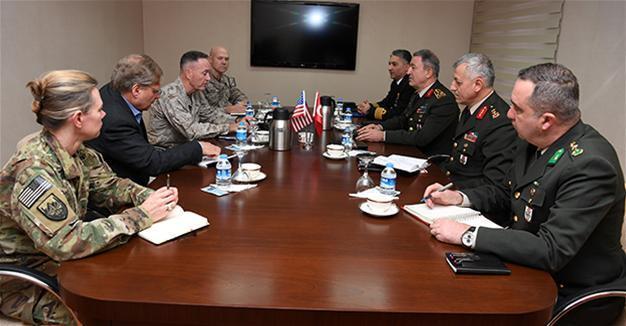 Turkey’s top soldier meets US counterpart at İncirlik base