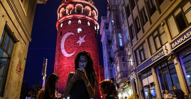Coup plotters’ use of ‘amateur’ messaging app helped Turkish authorities map Gülenist network