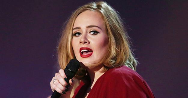 Adele says her credit card was declined at H&M