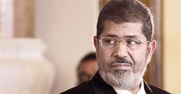 Egypt court overturns Morsi death sentence