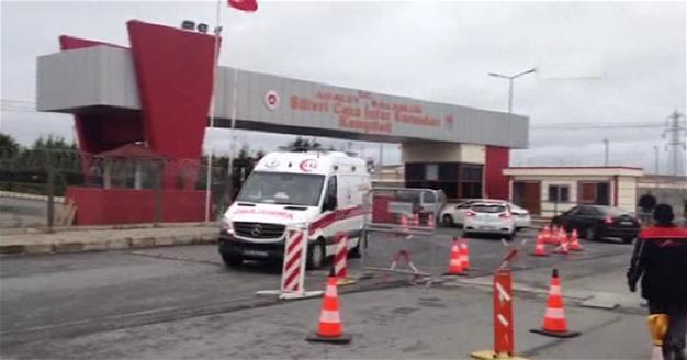 Convict sets self afire in Istanbul prison
