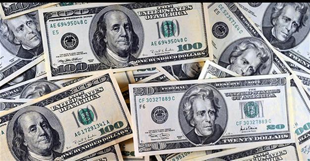 Turkish Lira plunges against dollar, euro