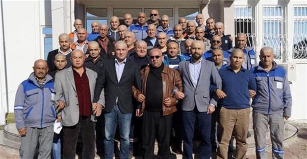 Municipal employees in Antalya shave heads for chemo receiving manager