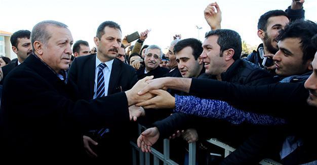 President Erdoğan expresses gratitude to those who converted dollars to Turkish Liras
