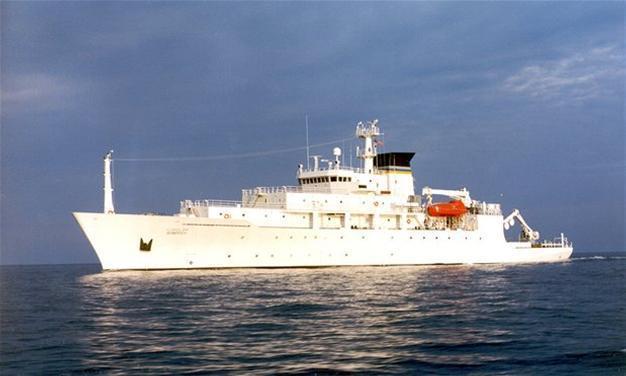 Chinese warship takes US drone in intl waters: US