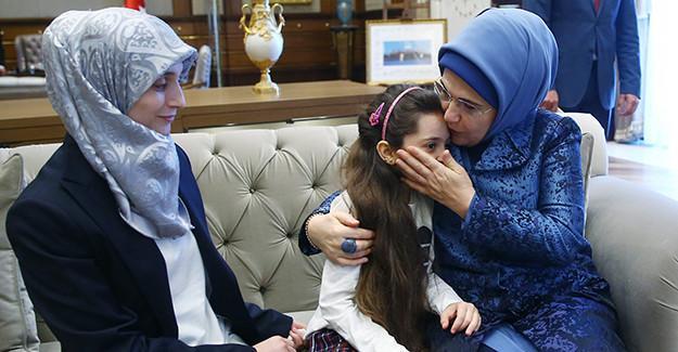 President Erdoğan hosts seven-year-old ‘Syrian Twitter girl’ Bana in Ankara