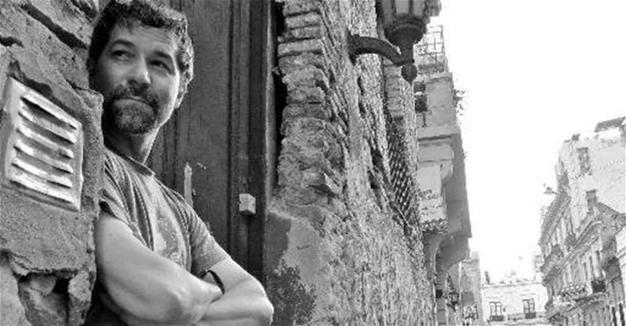 WSJ says Turkey detains reporter for three days