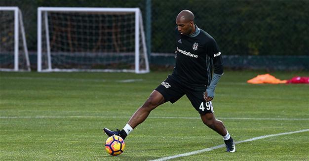 Beşiktaş completes Babel signing