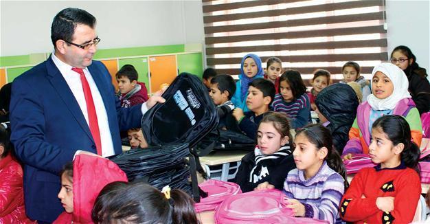 EU unlocks 200 million euros for Syrian refugees in Turkey
