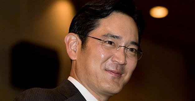 S Koreas Samsung in rough patch with arrest request, recalls