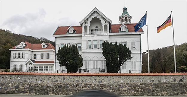 70-year-old mortar shell found at German Consulate residence in Istanbul, stirs bomb scare