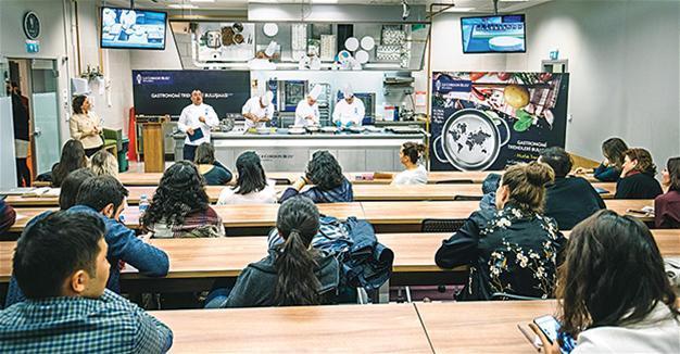 Le Cordon Blue alumni sets new trends for 2017 in Istanbul
