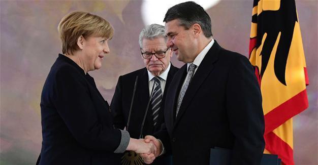 Merkel, Hollande call for European unity in face of big challenges