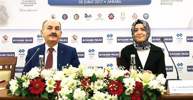Turkish government kicks off pilot plan to offer financial support to grandmothers