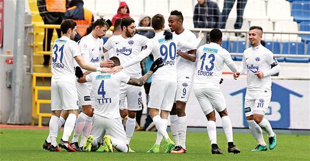 Title hopeful Başakşehir suffers shock in 4-0 defeat against Kasımpaşaspor