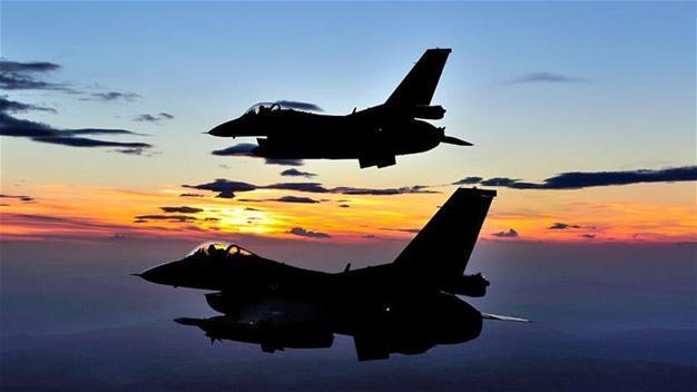 Turkish army resumes anti-ISIL air strikes in Syria after talks with Russia, US