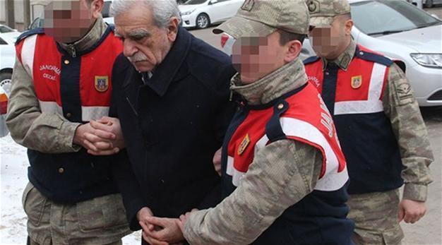 Court frees ousted Mardin co-Mayor Ahmet Türk