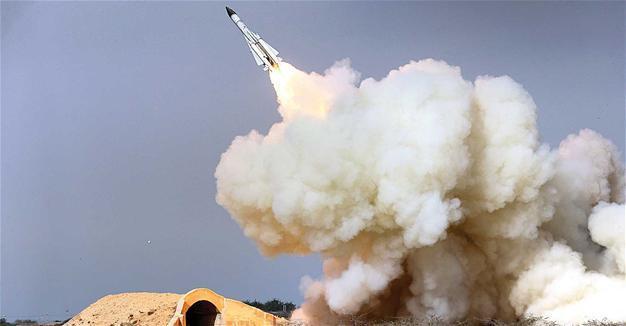 Iran vows ‘roaring missiles’ if threatened, defies new sanctions